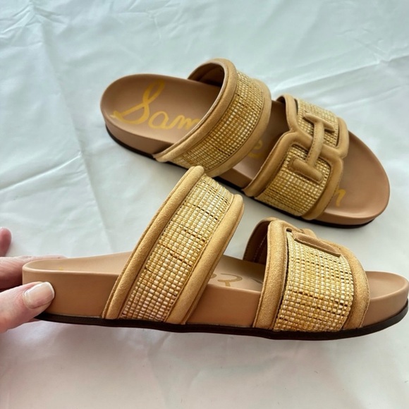 Sam Edelman Tan and Gold Women's Sandals - Picture 2 of 4